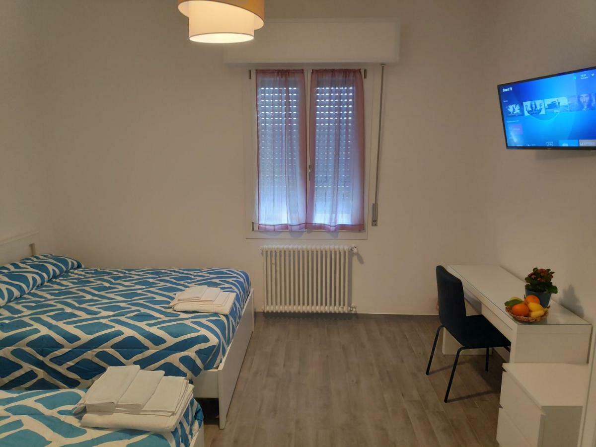 Casadei Guest House Stazione Bologne Extérieur photo