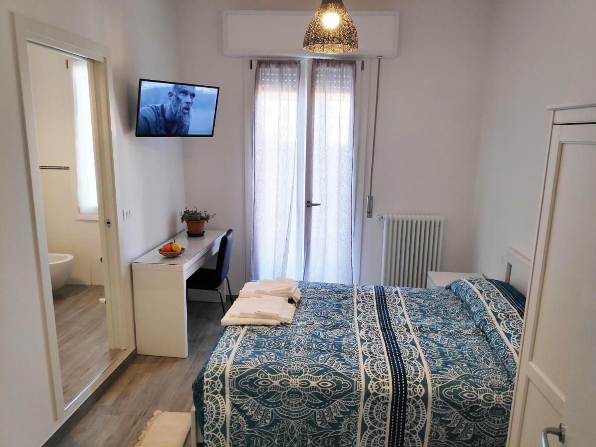 Casadei Guest House Stazione Bologne Extérieur photo